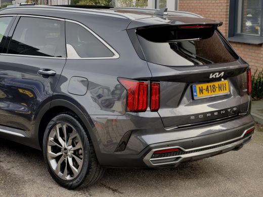 Kia Sorento 1.6 T-GDI Hybrid 7PERS AUT6 EXECUTIVE PANODAK DESIGNO-LEDER NAVI CAMERA DIG-DASH APPLE-CARPLAY LE... ActivLease financial lease