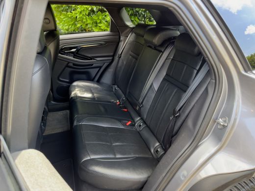 Land Rover Range Rover Evoque 1.5 P300e AWD AUT8 R-DYNAMIC BLACK-EDITION PANODAK LEDER NAVI CAMERA DIGI-DASH LED 20 INCH-LMV PDC ActivLease financial lease