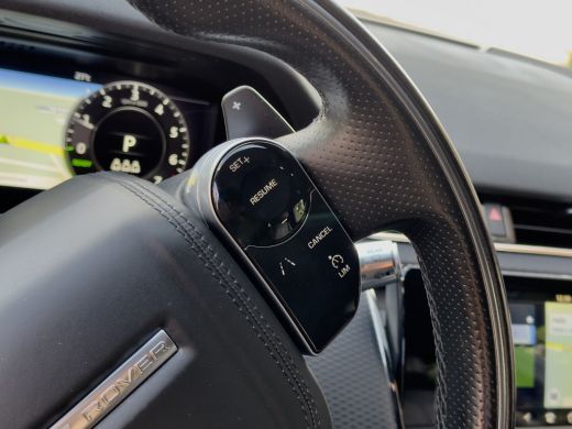Land Rover Range Rover Evoque 1.5 P300e AWD AUT8 R-DYNAMIC BLACK-EDITION PANODAK LEDER NAVI CAMERA DIGI-DASH LED 20 INCH-LMV PDC ActivLease financial lease