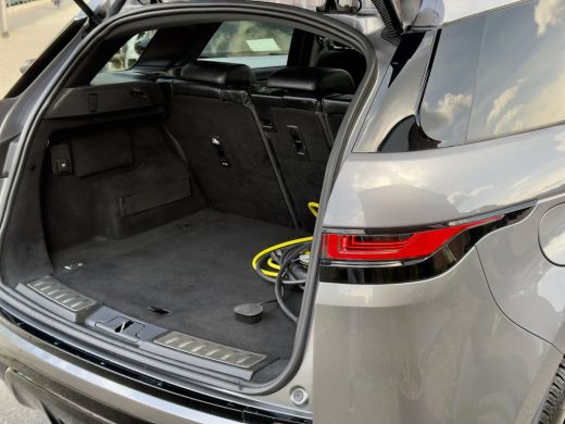 Land Rover Range Rover Evoque 1.5 P300e AWD AUT8 R-DYNAMIC BLACK-EDITION PANODAK LEDER NAVI CAMERA DIGI-DASH LED 20 INCH-LMV PDC ActivLease financial lease