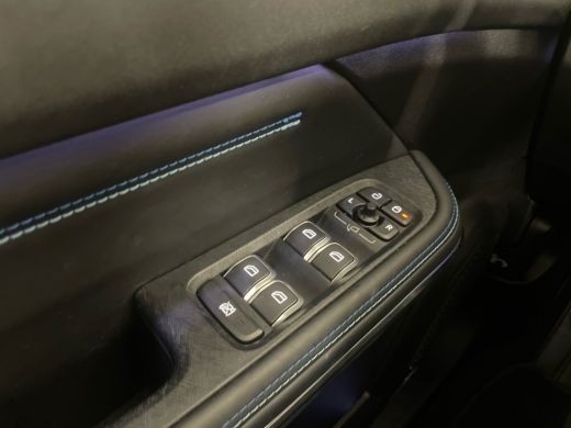 Lynk & Co 01 1.5 262pk PHEV Zwarte Hemel 360&deg; Pano.dak Trekhaak tegen meerprijs ActivLease financial lease