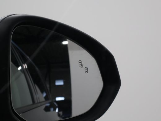 Lynk & Co 01 1.5 PLUG-IN 261 PK AUT. + PANORAMA | INFINTY AUDIO | ADAPTIVE CRUISE | CAMERA | 20 INCH | SFEERVE... ActivLease financial lease