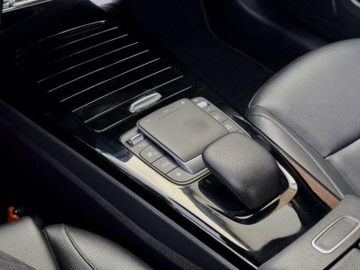 Mercedes-Benz A-Klasse 180 AUT7 LIMOUSINE SOLUTION LEDER NAVI CAMERA DIGI-DASH PDC LED LMV ActivLease financial lease