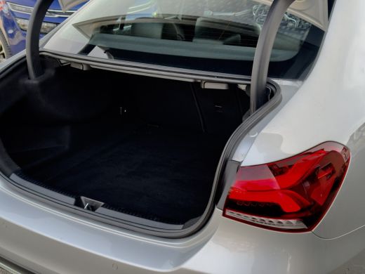 Mercedes-Benz A-Klasse 180 AUT7 LIMOUSINE SOLUTION LEDER NAVI CAMERA DIGI-DASH PDC LED LMV ActivLease financial lease