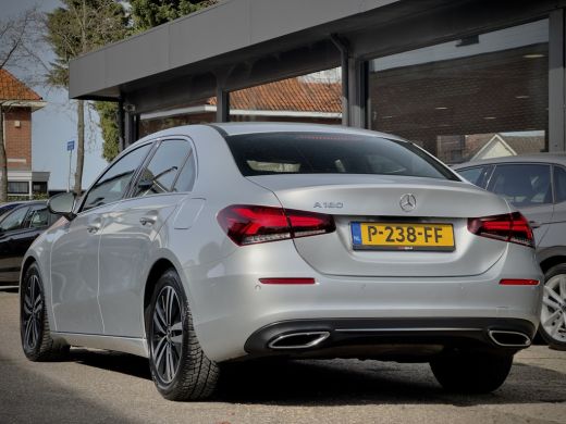 Mercedes-Benz A-Klasse 180 AUT7 LIMOUSINE SOLUTION LEDER NAVI CAMERA DIGI-DASH PDC LED LMV ActivLease financial lease