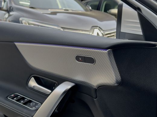 Mercedes-Benz A-Klasse 180 AUT7 LIMOUSINE SOLUTION LEDER NAVI CAMERA DIGI-DASH PDC LED LMV ActivLease financial lease