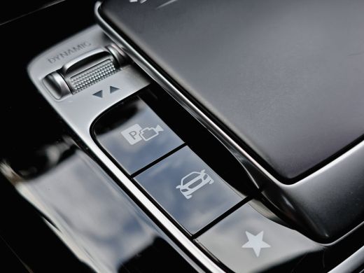 Mercedes-Benz A-Klasse 180D AUT AMG-LINE SPORTLEDER NAVI CAMERA LMV PDC ActivLease financial lease