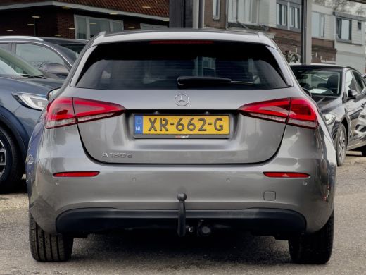 Mercedes-Benz A-Klasse 180D AUT AMG-LINE SPORTLEDER NAVI CAMERA LMV PDC ActivLease financial lease