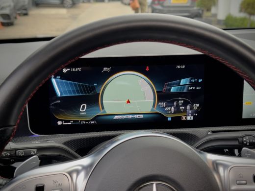 Mercedes-Benz A-Klasse 220 AUT7 35AMG-PAKKET 285PK PANODAK LEDER CAMERA DIGI-DASH APPLE-CARPLAY LED LMV-19INCHE PDC ActivLease financial lease