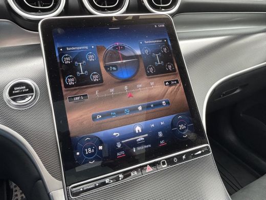 Mercedes-Benz GLC 400e 4Matic AMG 381pk // Panorama dak // Trekhaak // Rijassistentiepakket // Distronic // 360 Cam... ActivLease financial lease