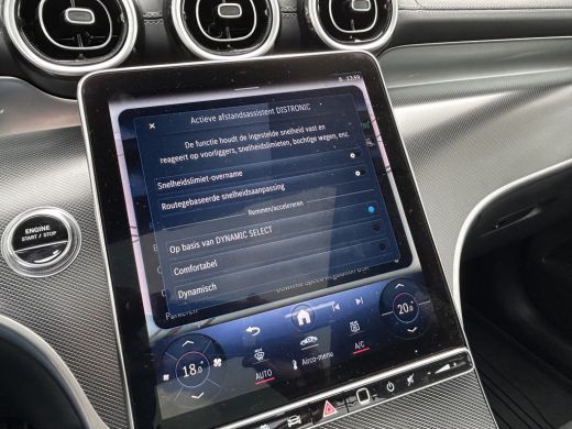 Mercedes-Benz GLC 400e 4Matic AMG 381pk // Panorama dak // Trekhaak // Rijassistentiepakket // Distronic // 360 Cam... ActivLease financial lease