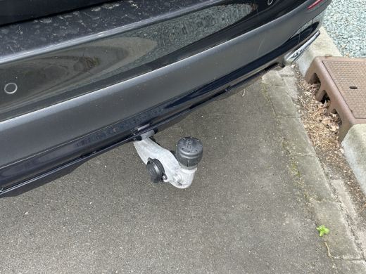 Mercedes-Benz GLC 400e 4Matic AMG 381pk // Panorama dak // Trekhaak // Rijassistentiepakket // Distronic // 360 Cam... ActivLease financial lease