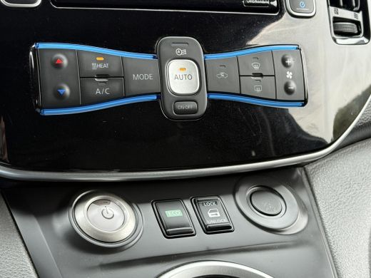 Nissan e-NV200 40 kWh / FULL ELECTRIC / 1e EIG. / 24.371 KM / AIRCO / CRUISE / CAMERA / INRICHTING ActivLease financial lease