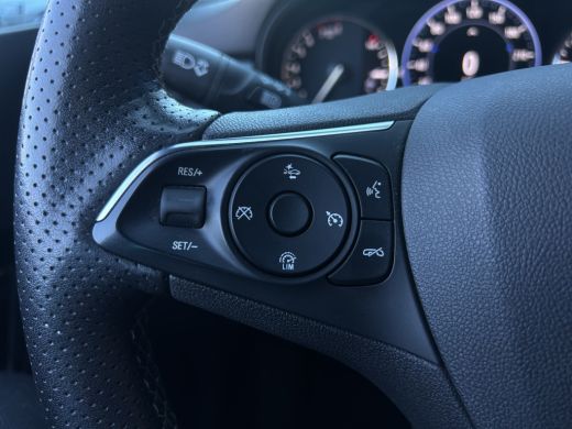 Opel Astra 1.4 Ultimate | Cruise Control | Camera | AGR Stoelen | Navi | Bluetooth | | Achteruitrijcamera | ... ActivLease financial lease