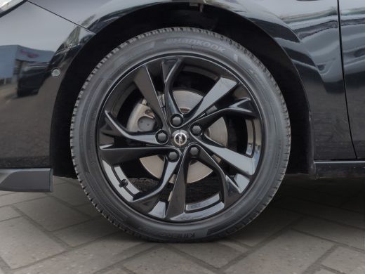 Opel Astra 1.4 Ultimate | Cruise Control | Camera | AGR Stoelen | Navi | Bluetooth | | Achteruitrijcamera | ... ActivLease financial lease