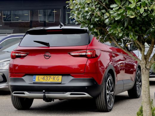 Opel Grandland X 1.6 TURBO AUT8 HYBRID4 TWO-TONE ULTIMATE 72D.KM 200PK. LEDER NAVI CAMERA APPLE-CARPLAY LED 19 INC... ActivLease financial lease