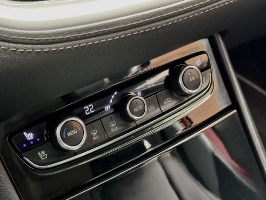 Opel Grandland X 1.6 TURBO AUT8 HYBRID4 TWO-TONE ULTIMATE 72D.KM 200PK. LEDER NAVI CAMERA APPLE-CARPLAY LED 19 INC... ActivLease financial lease