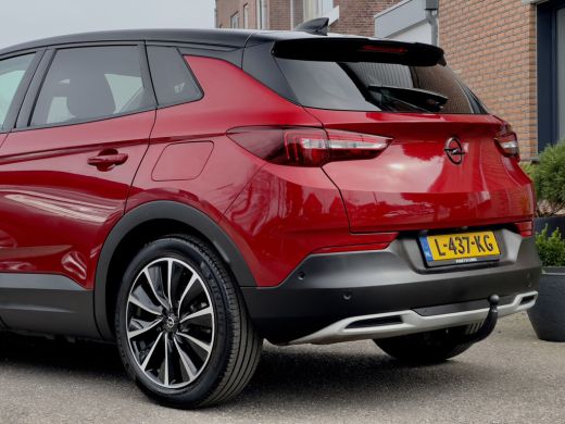 Opel Grandland X 1.6 TURBO AUT8 HYBRID4 TWO-TONE ULTIMATE 72D.KM 200PK. LEDER NAVI CAMERA APPLE-CARPLAY LED 19 INC... ActivLease financial lease