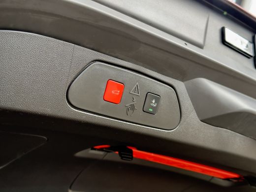 Opel Grandland X 1.6 TURBO AUT8 HYBRID4 TWO-TONE ULTIMATE 72D.KM 200PK. LEDER NAVI CAMERA APPLE-CARPLAY LED 19 INC... ActivLease financial lease