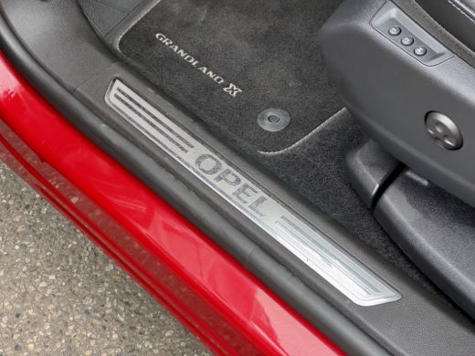 Opel Grandland X 1.6 TURBO AUT8 HYBRID4 TWO-TONE ULTIMATE 72D.KM 200PK. LEDER NAVI CAMERA APPLE-CARPLAY LED 19 INC... ActivLease financial lease