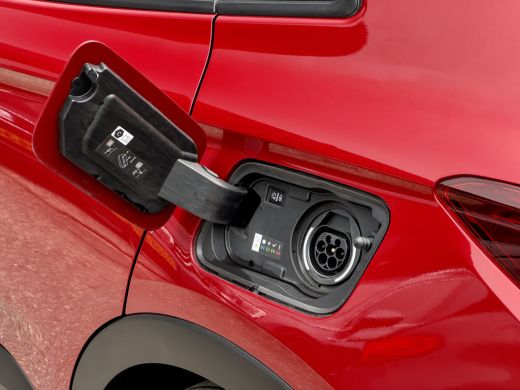 Opel Grandland X 1.6 TURBO AUT8 HYBRID4 TWO-TONE ULTIMATE 72D.KM 200PK. LEDER NAVI CAMERA APPLE-CARPLAY LED 19 INC... ActivLease financial lease