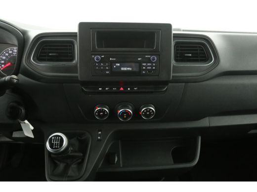 Opel Movano 2.3 Turbo 150PK L2H2 | Airco | Cruise | Camera | 3 Zits | Trekhaak | Imperiaal | Parkeersens. ActivLease financial lease