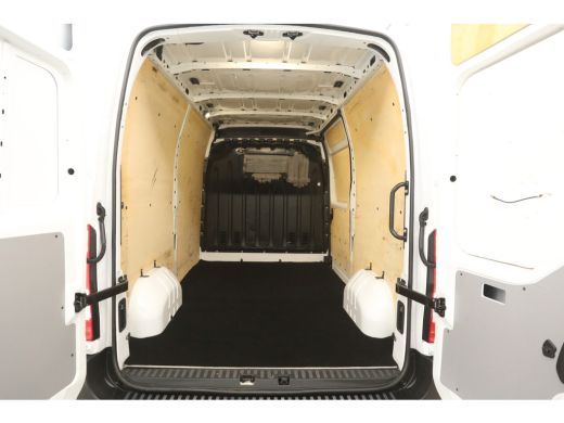 Opel Movano 2.3 Turbo 150PK L2H2 | Airco | Cruise | Camera | 3 Zits | Trekhaak | Imperiaal | Parkeersens. ActivLease financial lease