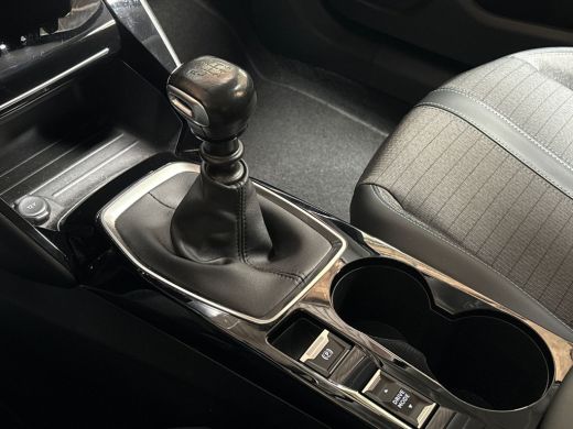 Peugeot 2008 1.2 PureTech Allure Sport (VIRTUAL COCKPIT, APPLE CARPLAY, GROOT NAVI, 360 CAMERA, LEDER, SPORTST... ActivLease financial lease