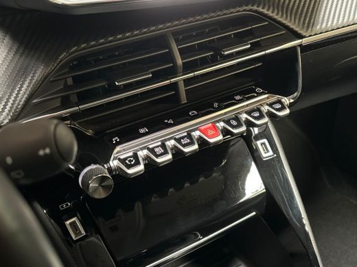 Peugeot 2008 1.2 PureTech Allure Sport (VIRTUAL COCKPIT, APPLE CARPLAY, GROOT NAVI, 360 CAMERA, LEDER, SPORTST... ActivLease financial lease