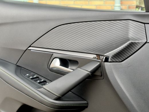 Peugeot 208 1.2 AUT8 GT-PACK 131PK PANODAK LEDER NAVI CAMERA DIGI-DASH LED LMV PDC ActivLease financial lease