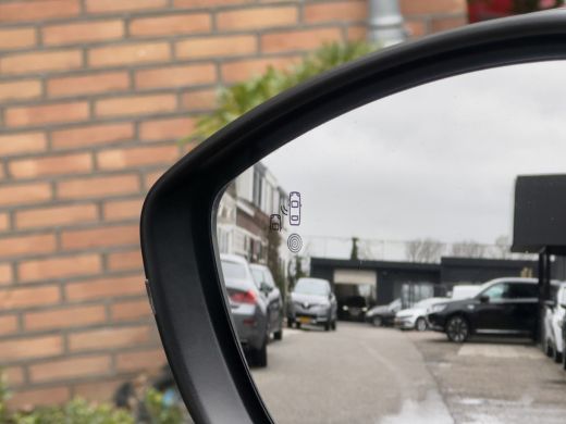 Peugeot 208 1.2 AUT8 GT-PACK 131PK PANODAK LEDER NAVI CAMERA DIGI-DASH LED LMV PDC ActivLease financial lease