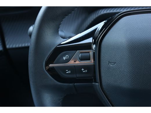 Peugeot 208 1.2 PureTech Allure Pack | Trekhaak | Adapt. cruise control | Lichtmetalen velgen | Stoelverwarmi... ActivLease financial lease