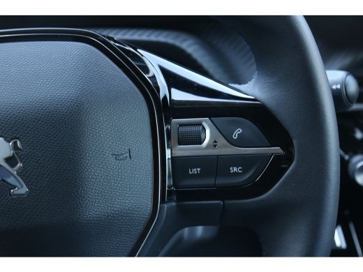 Peugeot 208 1.2 PureTech Allure Pack | Trekhaak | Adapt. cruise control | Lichtmetalen velgen | Stoelverwarmi... ActivLease financial lease