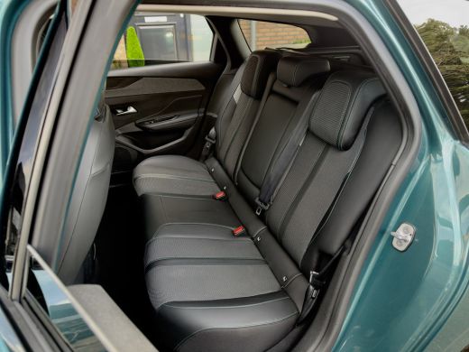 Peugeot 308 SW 1.2 AUT8 ALLURE PACK LEDER NAVI CAMERA DIG-DASH APPLE-CARPLAY LED LMV PDC ActivLease financial lease