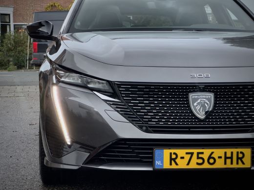 Peugeot 308 SW 1.2 AUT8 GT-PACK SL.37D.KM! PANODAK LEDER NAVI CAMERA DIGI-DASH APPLE-CARPLAY LED LMV PDC ActivLease financial lease