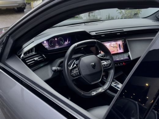 Peugeot 308 SW 1.2 AUT8 GT-PACK SL.37D.KM! PANODAK LEDER NAVI CAMERA DIGI-DASH APPLE-CARPLAY LED LMV PDC ActivLease financial lease