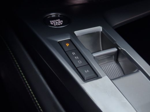 Peugeot 308 SW 1.2 AUT8 GT-PACK SL.37D.KM! PANODAK LEDER NAVI CAMERA DIGI-DASH APPLE-CARPLAY LED LMV PDC ActivLease financial lease