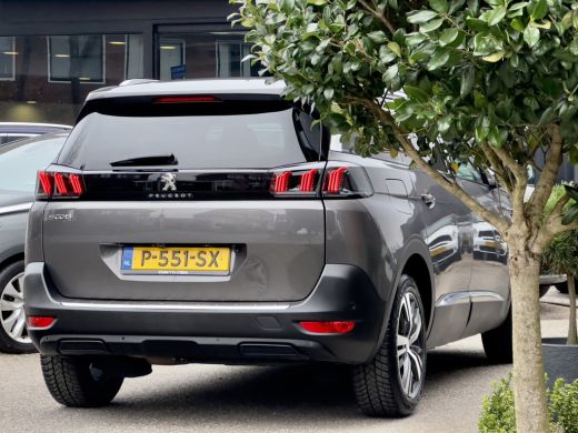 Peugeot 5008 1.2 AUT8 PURETECH ALLURE PACK. 7PERS LEDER NAVI CAMERA APPLE-CARPLAY DIGI-DASH LED LMV PDC ActivLease financial lease