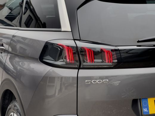 Peugeot 5008 1.2 AUT8 PURETECH ALLURE PACK. 7PERS LEDER NAVI CAMERA APPLE-CARPLAY DIGI-DASH LED LMV PDC ActivLease financial lease