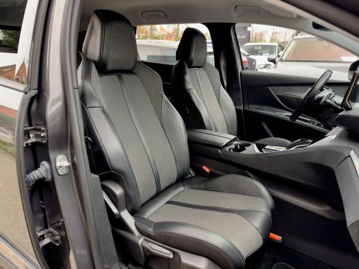 Peugeot 5008 1.2 AUT8 PURETECH ALLURE PACK. 7PERS LEDER NAVI CAMERA APPLE-CARPLAY DIGI-DASH LED LMV PDC ActivLease financial lease