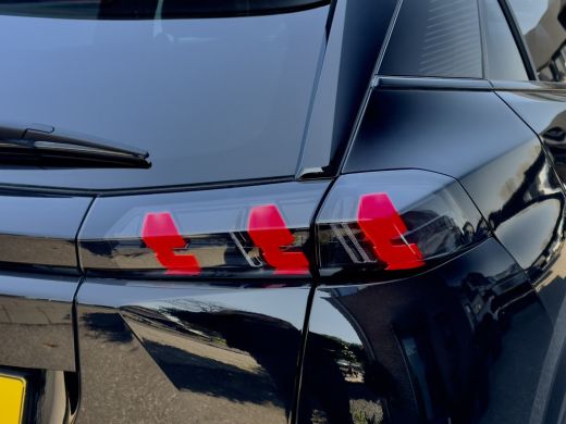 Peugeot e-2008 91,4% SOH 79D.KM!! PANODAK LEDER NAVI CAMERA DIGI-DASH APPLE-CARPLAY LED LMV PARK-ASSIST PDC ActivLease financial lease