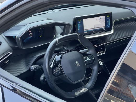 Peugeot e-2008 91,4% SOH 79D.KM!! PANODAK LEDER NAVI CAMERA DIGI-DASH APPLE-CARPLAY LED LMV PARK-ASSIST PDC ActivLease financial lease