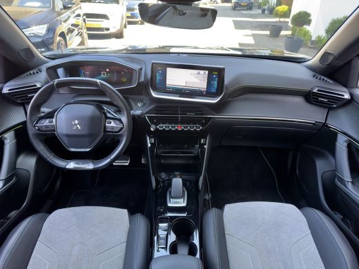Peugeot e-2008 91,4% SOH 79D.KM!! PANODAK LEDER NAVI CAMERA DIGI-DASH APPLE-CARPLAY LED LMV PARK-ASSIST PDC ActivLease financial lease