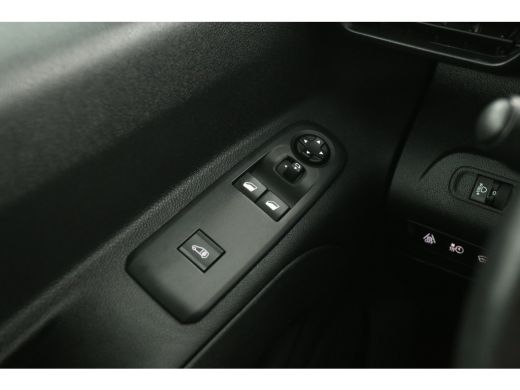 Peugeot Partner 1.5 BlueHDI EAT8 130PK L2 | Aut. | Clima | Adap. Cruise | Camera | Carplay | Stoelverw. | 2xSchui... ActivLease financial lease