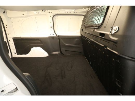 Peugeot Partner 1.5 BlueHDI EAT8 130PK L2 | Aut. | Clima | Adap. Cruise | Camera | Carplay | Stoelverw. | 2xSchui... ActivLease financial lease