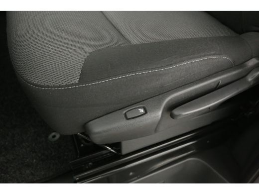 Renault Trafic 2.0 Blue dC1 150 L2H1 | Automaat | Airco | Camera | Cruise | 3 Zits | Trekhaak | Carplay | LED ActivLease financial lease