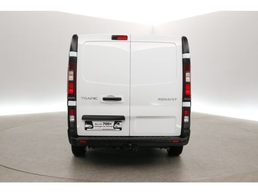 Renault Trafic 2.0 Blue dC1 150 L2H1 | Automaat | Airco | Camera | Cruise | 3 Zits | Trekhaak | Carplay | LED ActivLease financial lease