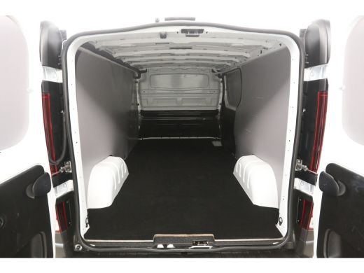 Renault Trafic 2.0 Blue dC1 150 L2H1 | Automaat | Airco | Camera | Cruise | 3 Zits | Trekhaak | Carplay | LED ActivLease financial lease