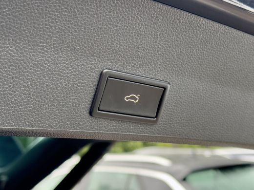 Seat Ateca 1.5 TSI AUT7 FR INTENSE 150PK PANODAK LEDER NAVI CAMERA360 DIGI-DASH CARPLAY LED LMV PDC ActivLease financial lease