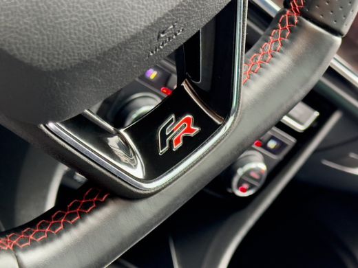 Seat Ateca 1.5 TSI AUT7 FR INTENSE 150PK PANODAK LEDER NAVI CAMERA360 DIGI-DASH CARPLAY LED LMV PDC ActivLease financial lease